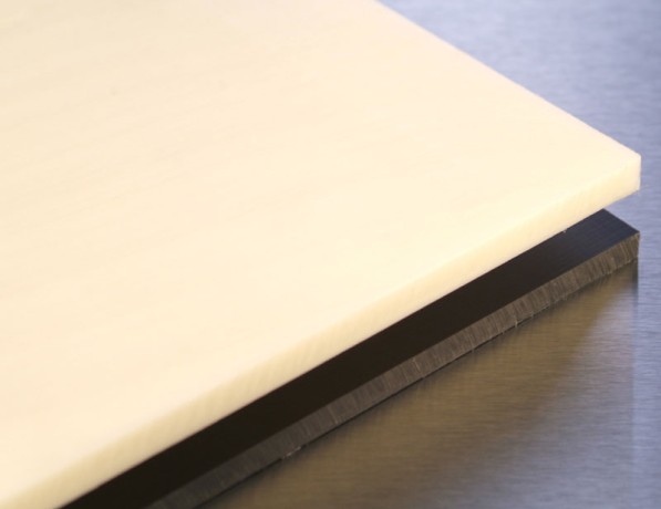 Капролон плита черная ПА 6 Б 20х1000х1000 мм ТУ 2224-001-78534599-2006 фото